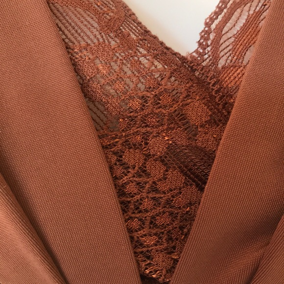 Top - Picture 2 of 6